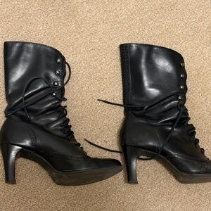 ~Size 8-8.5 - White Mountain Mid-Calf Mid Heel Black Boots